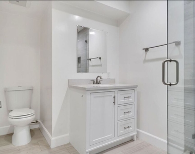 134 S Elm Drive - Photo Thumbnail 14