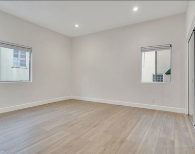 134 S Elm Drive - Photo Thumbnail 12