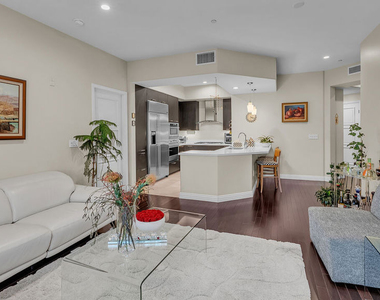 611 Caruso Avenue - Photo Thumbnail 4