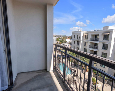 611 Caruso Avenue - Photo Thumbnail 29
