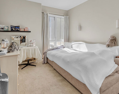 611 Caruso Avenue - Photo Thumbnail 12