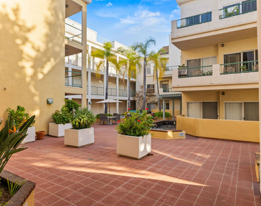 5420 Sylmar Avenue - Photo Thumbnail 29