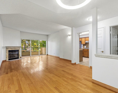5420 Sylmar Avenue - Photo Thumbnail 3