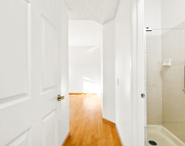 5420 Sylmar Avenue - Photo Thumbnail 17