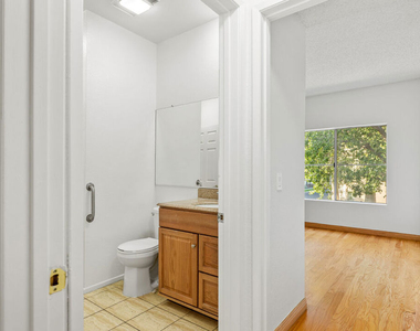 5420 Sylmar Avenue - Photo Thumbnail 14