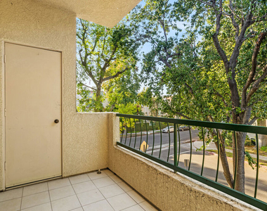 5420 Sylmar Avenue - Photo Thumbnail 11