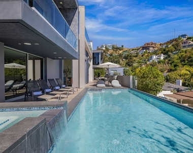 1489 Stebbins Terrace - Photo Thumbnail 4