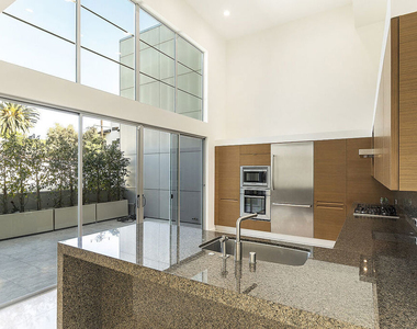 714 Westbourne Drive - Photo Thumbnail 11