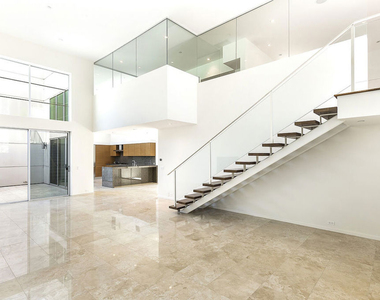 714 Westbourne Drive - Photo Thumbnail 7