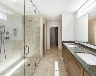 714 Westbourne Drive - Photo Thumbnail 18