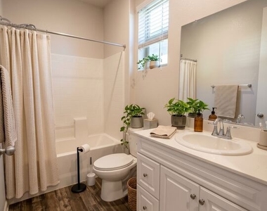 7256 N Cherry Lane - Photo Thumbnail 8