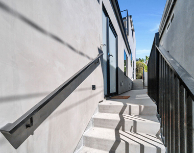 1536 Prospect Avenue - Photo Thumbnail 30