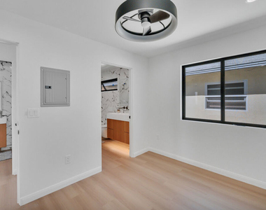 1536 Prospect Avenue - Photo Thumbnail 21