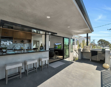 1536 Prospect Avenue - Photo Thumbnail 3