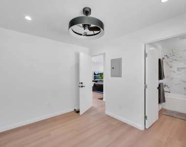 1536 Prospect Avenue - Photo Thumbnail 22