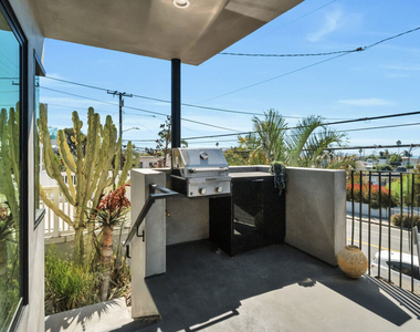 1536 Prospect Avenue - Photo Thumbnail 5