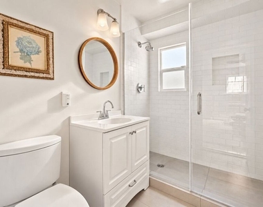 1605 Cabrillo Avenue - Photo Thumbnail 18