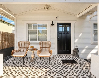 1605 Cabrillo Avenue - Photo Thumbnail 21