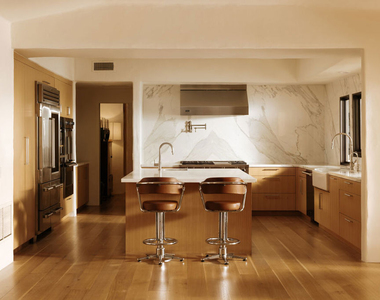 3211 Retreat Court - Photo Thumbnail 7