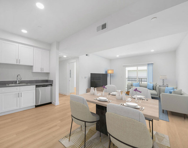 14825 Delano Street - Photo Thumbnail 2