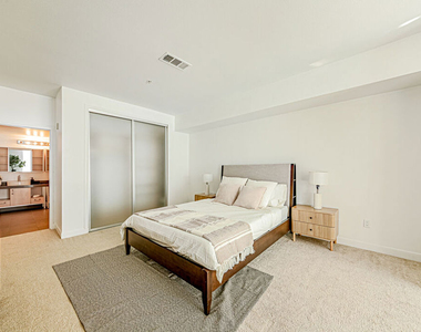 1234 Wilshire Boulevard - Photo Thumbnail 8