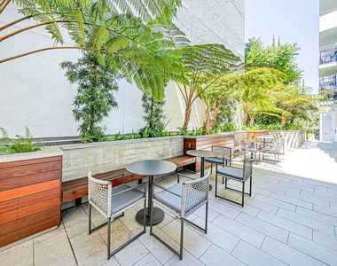 1234 Wilshire Boulevard - Photo Thumbnail 23