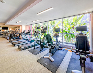 1234 Wilshire Boulevard - Photo Thumbnail 15