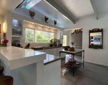 4620 Balboa Avenue - Photo Thumbnail 5