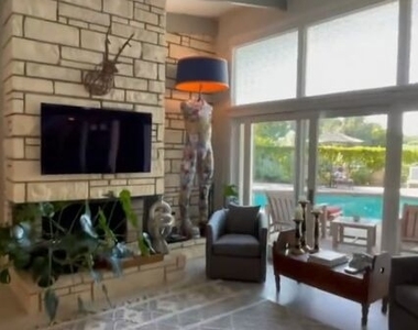 4620 Balboa Avenue - Photo Thumbnail 7