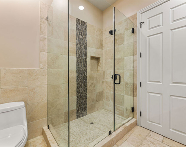 8817 Encino Avenue - Photo Thumbnail 68