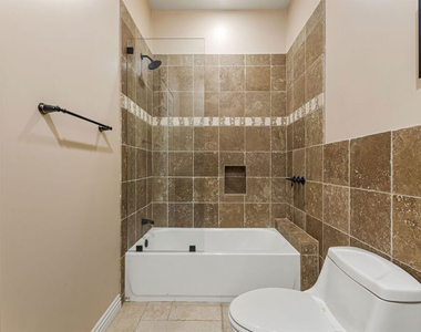 8817 Encino Avenue - Photo Thumbnail 38