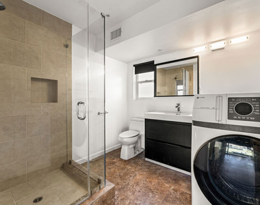 8817 Encino Avenue - Photo Thumbnail 45