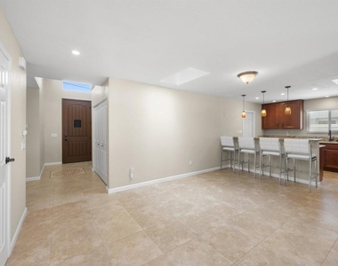 6811 Boxford Drive - Photo Thumbnail 13
