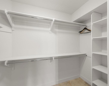 6811 Boxford Drive - Photo Thumbnail 26