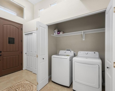 6811 Boxford Drive - Photo Thumbnail 34