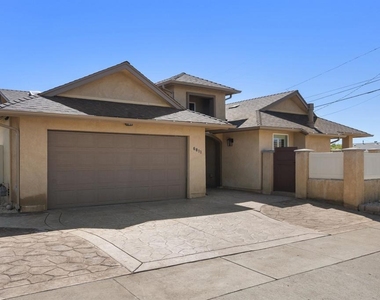 6811 Boxford Drive - Photo Thumbnail 4