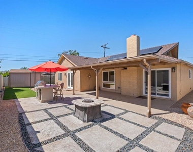 6811 Boxford Drive - Photo Thumbnail 40