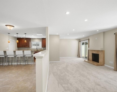 6811 Boxford Drive - Photo Thumbnail 11