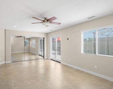 6811 Boxford Drive - Photo Thumbnail 31