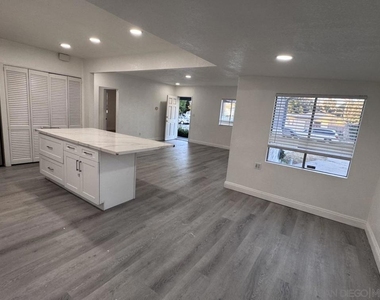 228 Richardson - Photo Thumbnail 11