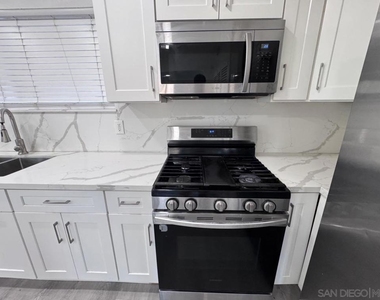 228 Richardson - Photo Thumbnail 9