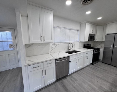 228 Richardson - Photo Thumbnail 8