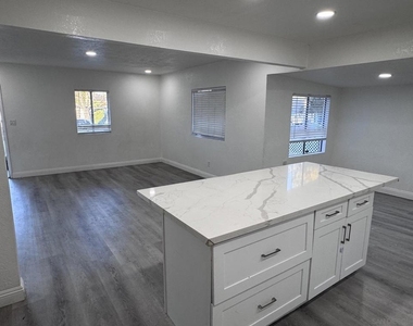 228 Richardson - Photo Thumbnail 1