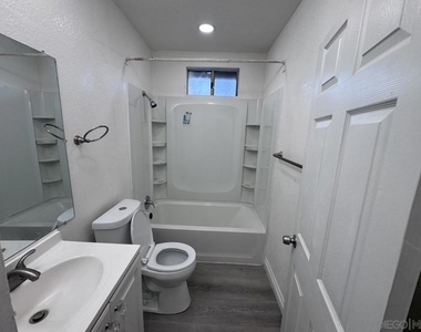228 Richardson - Photo Thumbnail 17