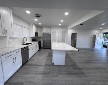 228 Richardson - Photo Thumbnail 7