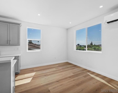 10349 Lipscomb Dr - Photo Thumbnail 6