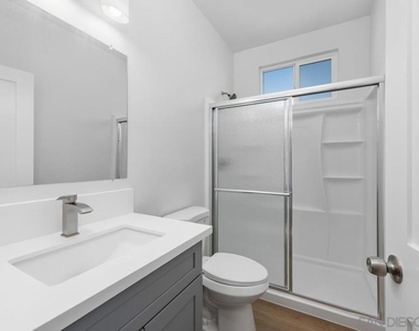 10349 Lipscomb Dr - Photo Thumbnail 11