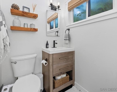 435 Cherry Ave - Photo Thumbnail 16