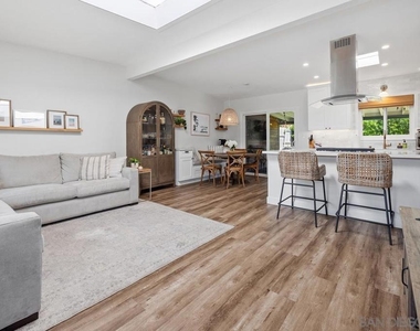 435 Cherry Ave - Photo Thumbnail 3