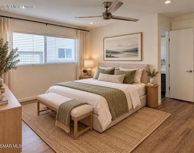 18619 Collins Street - Photo Thumbnail 4
